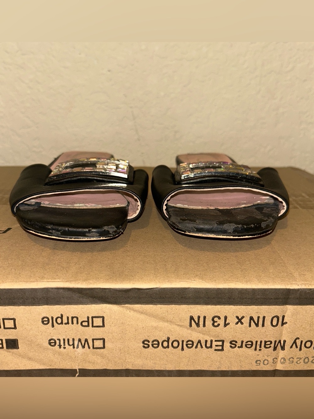 Gucci Black Crystal Buckle Slide Sandals - Women's 39 US 8 - Picture 5 of 7